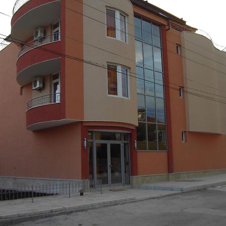 רבדה Family Hotel Deja Vu מראה חיצוני תמונה
