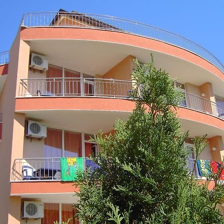 רבדה Family Hotel Deja Vu מראה חיצוני תמונה