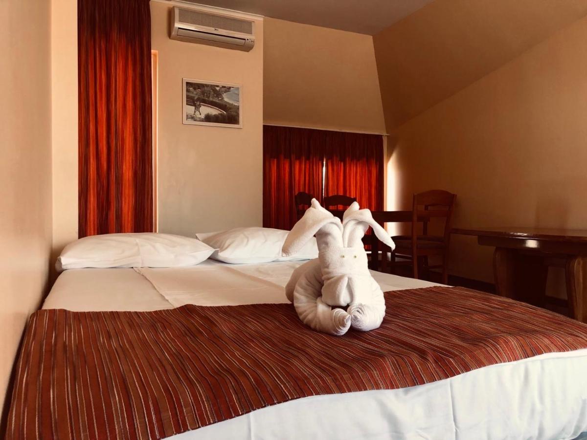 רבדה Family Hotel Deja Vu מראה חיצוני תמונה