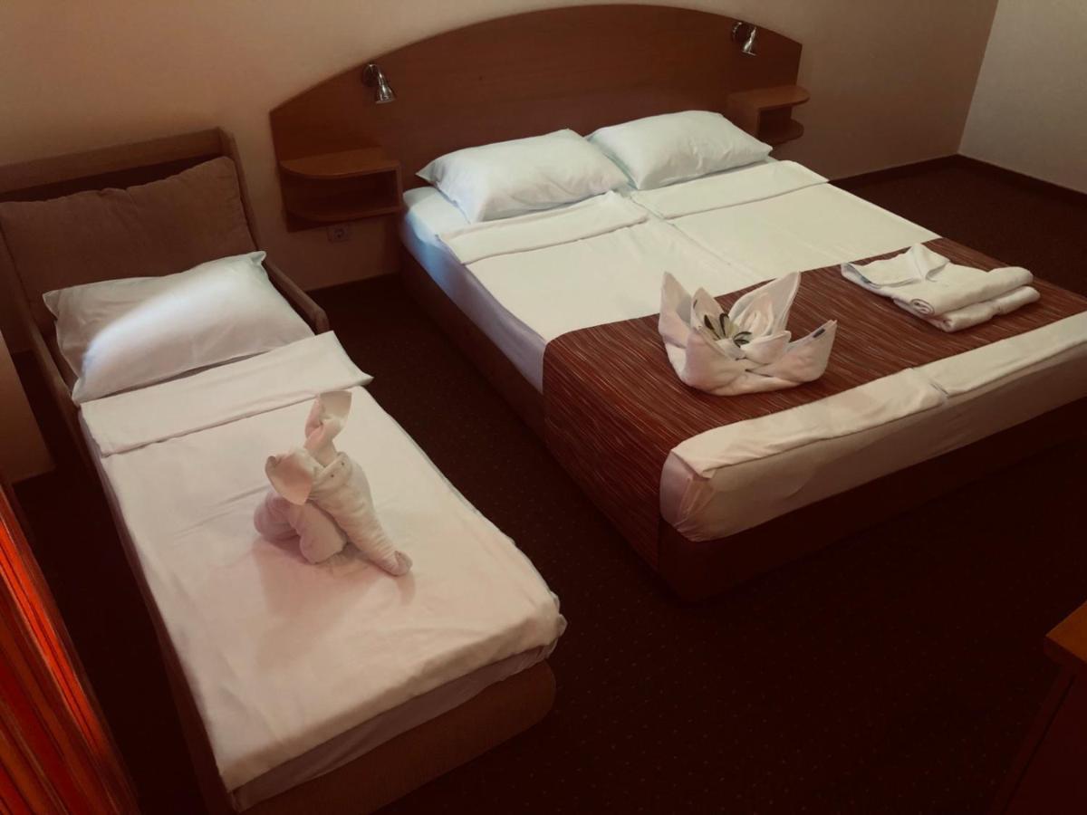 רבדה Family Hotel Deja Vu מראה חיצוני תמונה